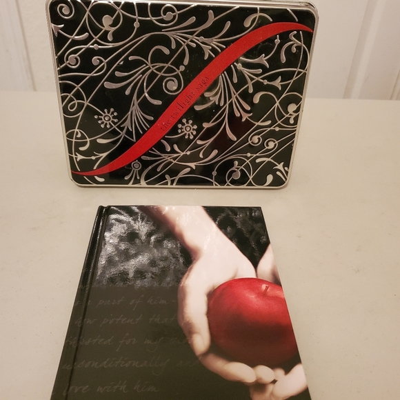 The Twilight Saga Tin box set - Picture 7 of 14